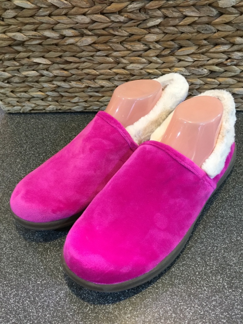Vionic Hot Pink Faux Fur-Lined Slip-On Slippers